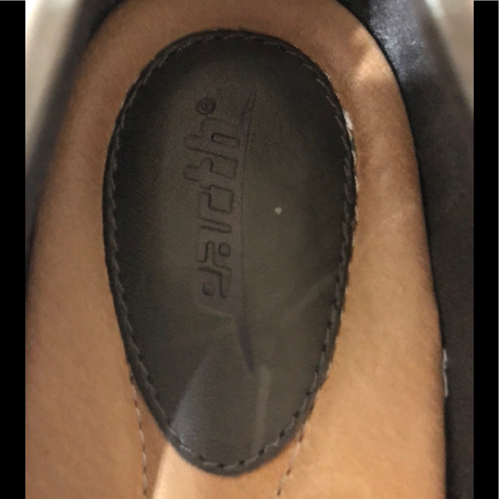 NWB Earth Tamara Paddle Insole Heels Sz7 - Picture 6 of 7